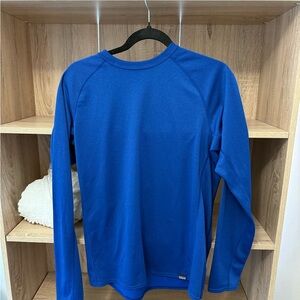 Patagonia women’s Vibrant Blue Long Sleeve base layer